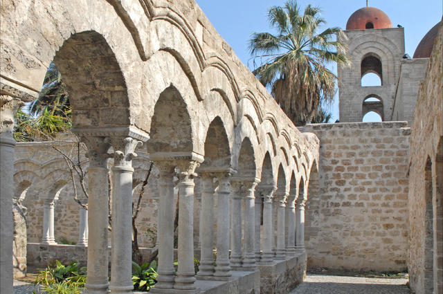 Eglise St-Jean des Ermites Eglise St-Jean des Ermites